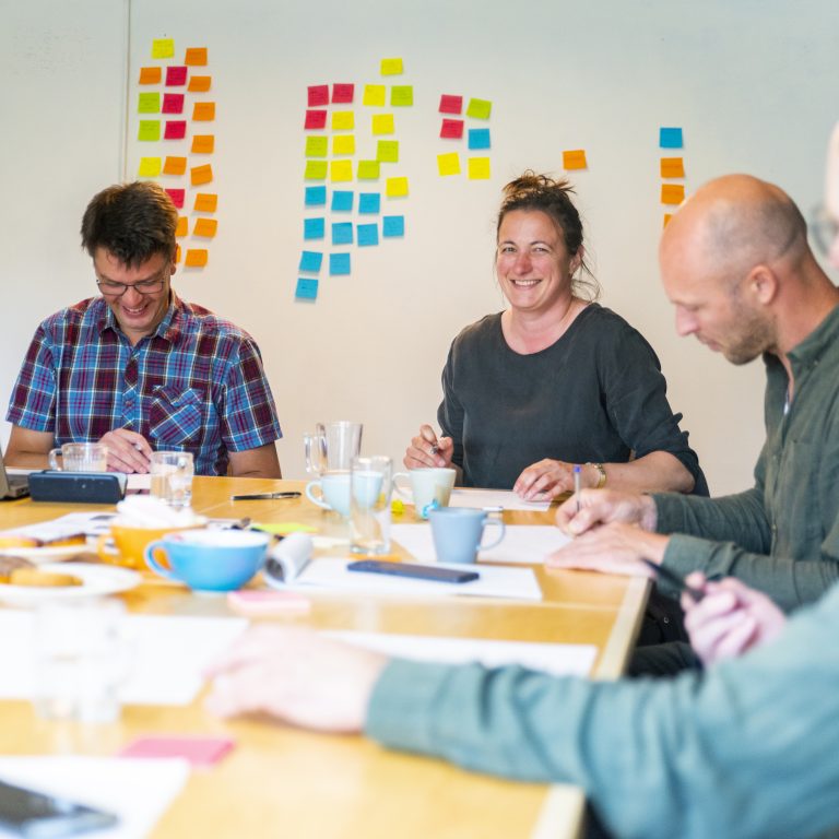 Industrieel Ontwerpbureau, Home