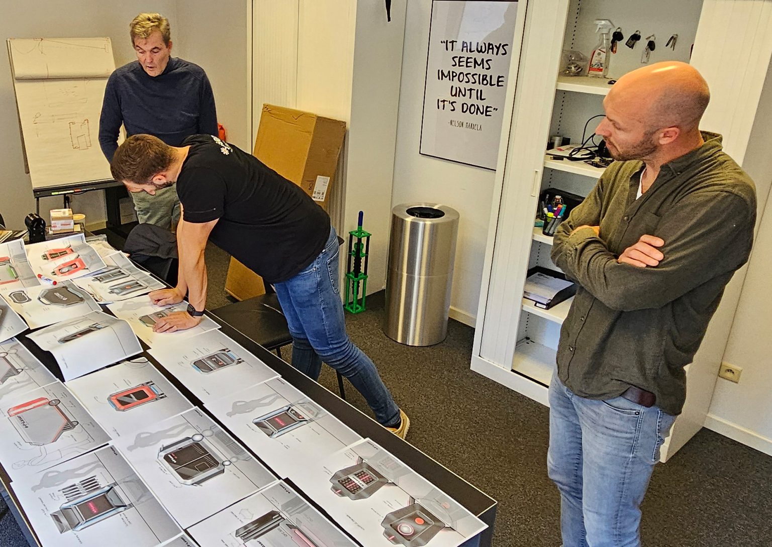 Over Studio Vogels, Over